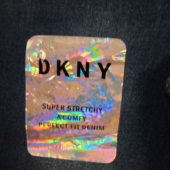 NWT DKNY Dark Wash Stretch Denim Skinny Jeans Size 12 - Picture 4 of 8